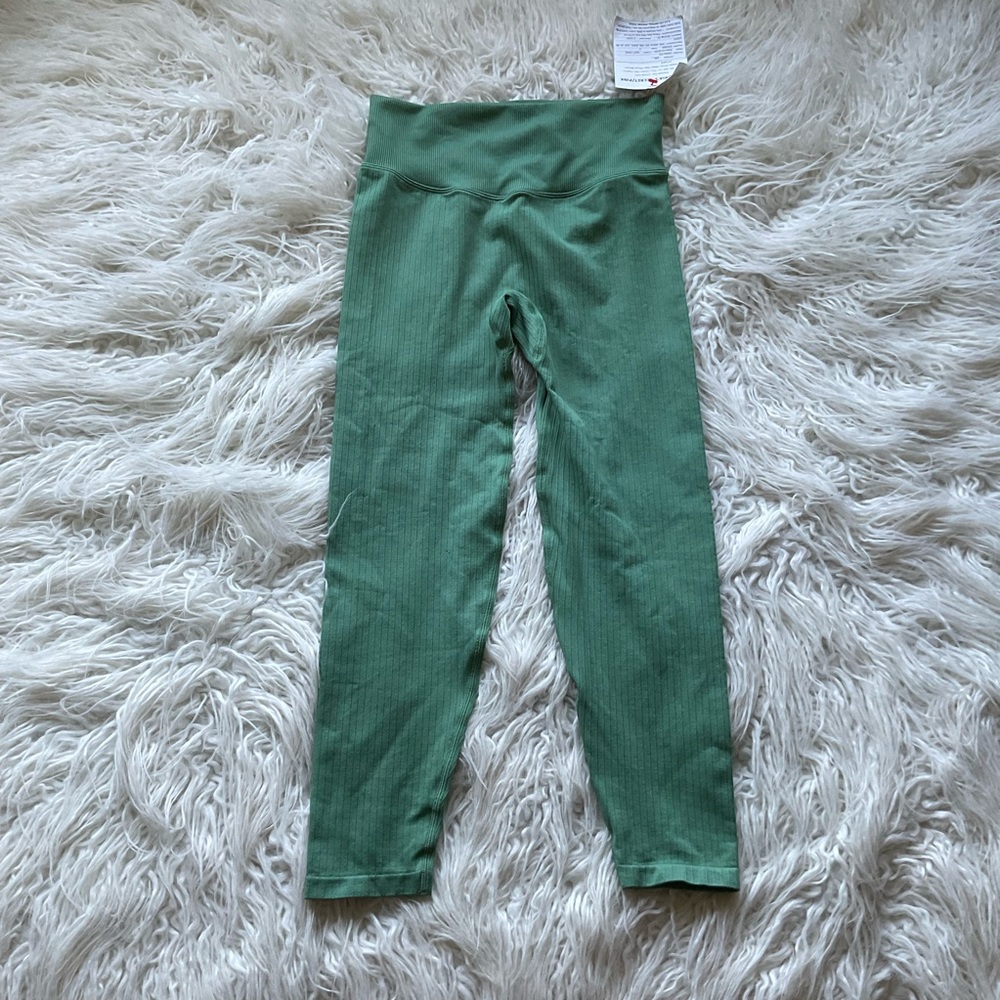 🆕Victoria’s Secret Pink High Waist Rib Ankle Soft Pine Legging